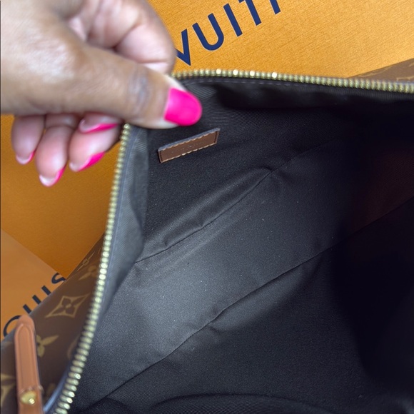 Louis Vuitton Reverse Monogram Canvas Loop Hobo - Picture 3 of 15